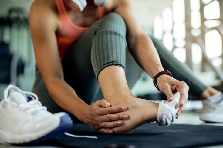 How-to-Heal-a-Sprained-Ankle-Overnight-—-Myths-Reality-and-Safe-Recovery-Image